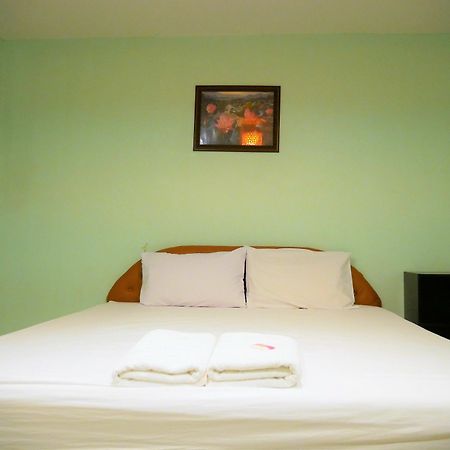 Viriya Resort Phitsanulok Bagian luar foto