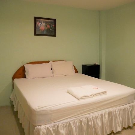 Viriya Resort Phitsanulok Bagian luar foto