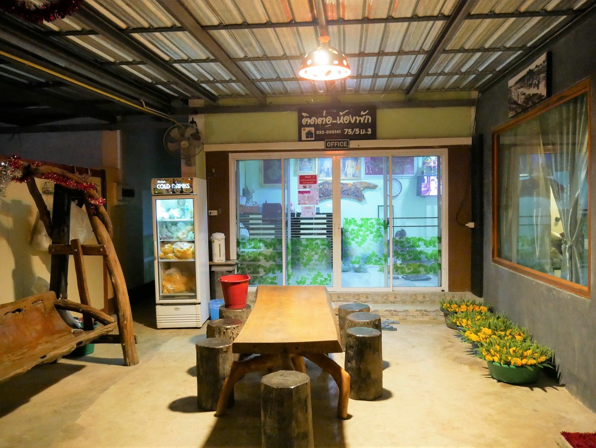 Viriya Resort Phitsanulok Bagian luar foto
